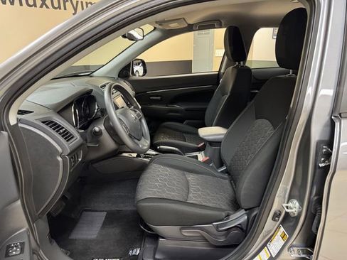 Used 2025 Mitsubishi Outlander Sport ES AWD/4WD image 8