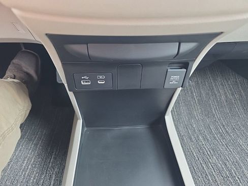 Used 2025 Honda Odyssey EX-L image 23