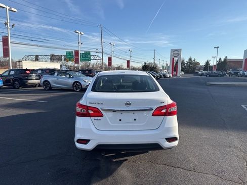 Certified 2018 Nissan Sentra SV image 6