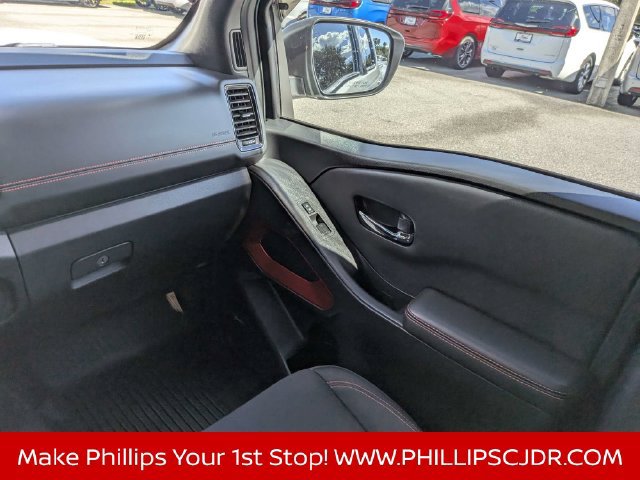 Used 2023 Nissan Frontier Pro-X w/ Pro Convenience Package RWD image 16