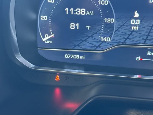 Used 2024 GMC Yukon AT4 w/ Technology Package AWD/4WD image 28