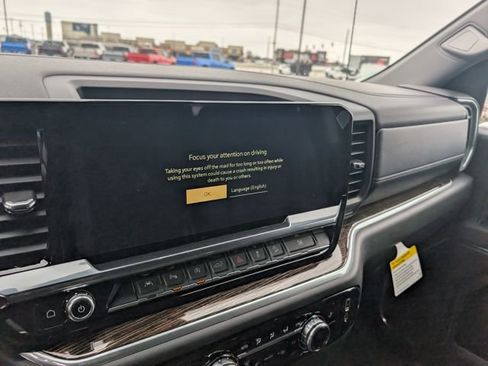 New 2026 GMC Sierra 1500 SLE AWD/4WD image 21