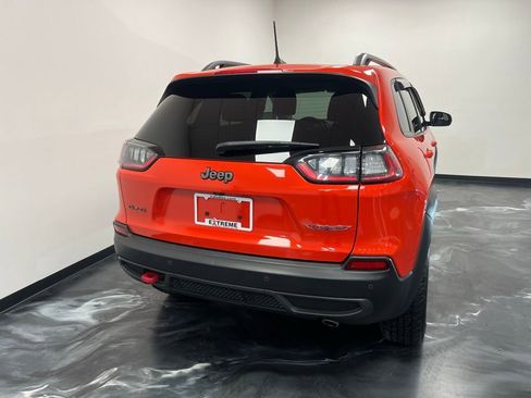 Used 2021 Jeep Cherokee Trailhawk image 6