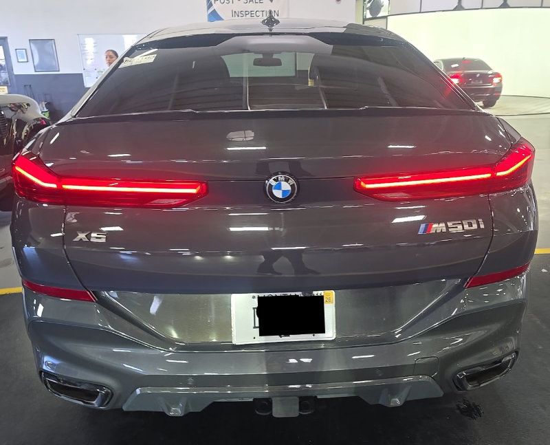 Used 2023 BMW X6 M50i w/ Executive Package AWD/4WD image 4