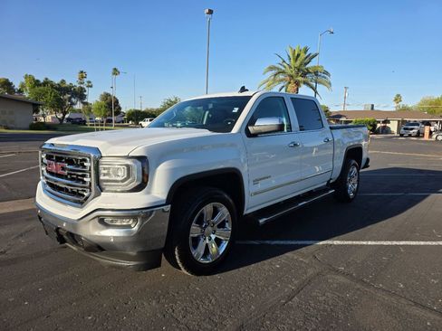 Used 2018 GMC Sierra 1500 SLT w/ Enhanced Driver Alert Package RWD image 3