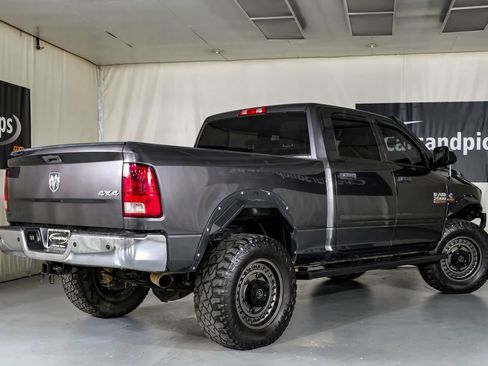 Used 2018 RAM 2500 Tradesman w/ Chrome Appearance Group AWD/4WD image 8