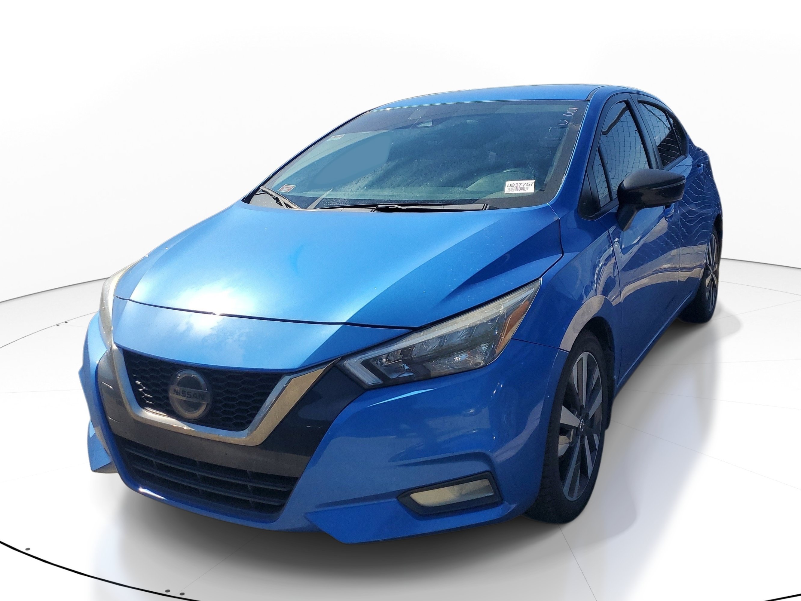 Used 2021 Nissan Versa SR FWD image 3