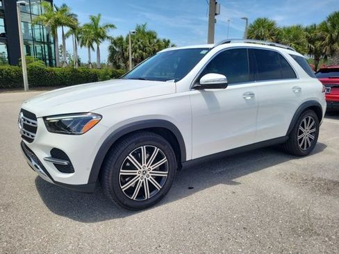 Used 2024 Mercedes-Benz GLE 350 4MATIC image 3