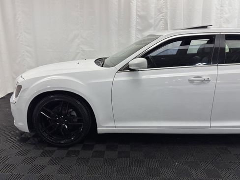 Used 2015 Chrysler 300 Limited image 4