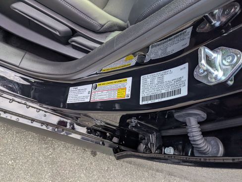 Used 2025 Honda Civic Sport image 42