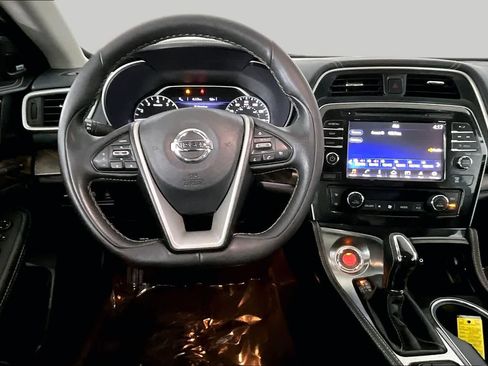 Used 2018 Nissan Maxima Platinum FWD image 6