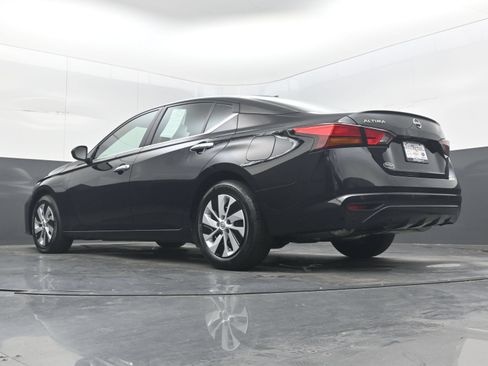 Certified 2025 Nissan Altima 2.5 S FWD image 28