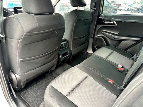 Used 2022 Mitsubishi Outlander ES image 19