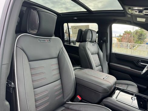 New 2026 GMC Yukon XL AT4 Ultimate AWD/4WD image 11