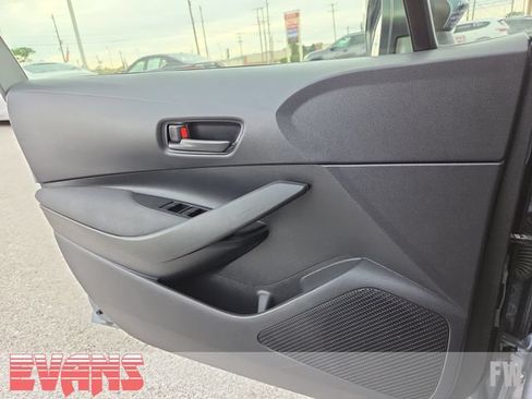 Used 2023 Toyota Corolla LE FWD image 16