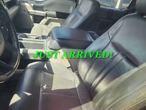 Used 2017 Ford F150 XLT w/ Equipment Group 302A Luxury AWD/4WD image 3