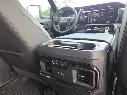 New 2026 GMC Sierra 2500 AT4 w/ AT4 Premium Plus Package AWD/4WD image 27