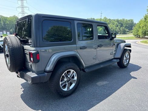 Used 2019 Jeep Wrangler Unlimited Sahara AWD/4WD image 5