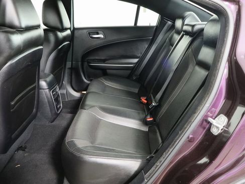 Used 2021 Dodge Charger SXT w/ Leather Interior Group image 17