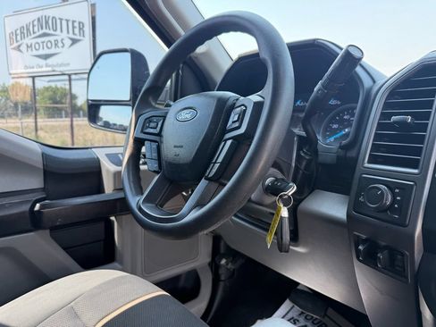 Used 2021 Ford F250 XL w/ STX Appearance Package AWD/4WD image 17