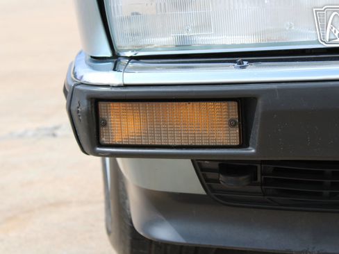 Used 1990 Jaguar XJ Vanden Plas RWD image 36