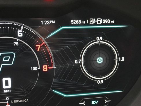 Used 2025 Lamborghini Urus SE AWD/4WD image 18