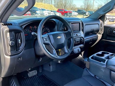 Used 2020 Chevrolet Silverado 1500 Custom w/ Custom Value Package image 18