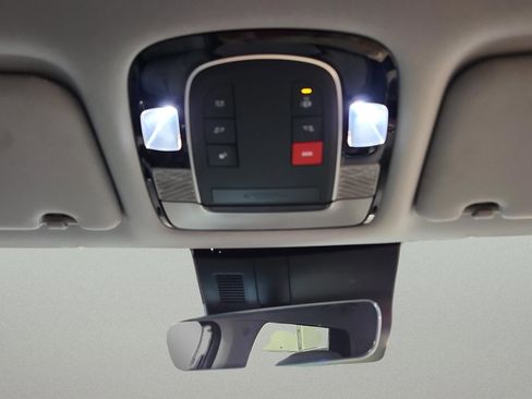 Used 2025 Hyundai Palisade SEL AWD/4WD image 16