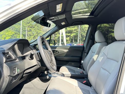 Used 2023 Honda Passport EX-L image 7