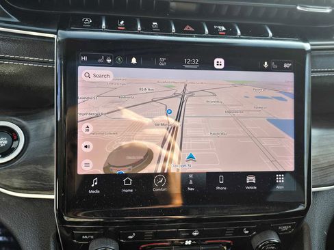 Used 2021 Jeep Grand Cherokee L Limited image 31