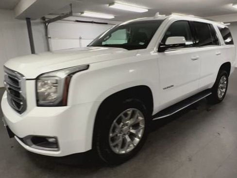 Used 2019 GMC Yukon SLE w/ SLE Value Package AWD/4WD image 4