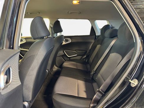 Used 2023 Kia Soul S FWD image 24