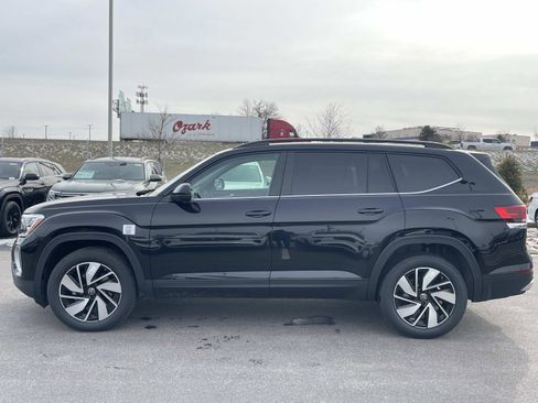 New 2026 Volkswagen Atlas SE FWD image 4