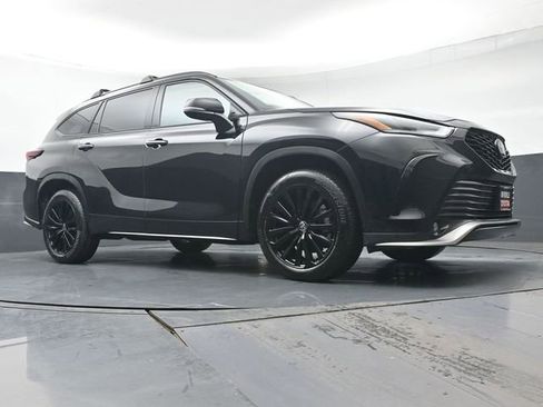 Certified 2025 Toyota Highlander XSE image 44