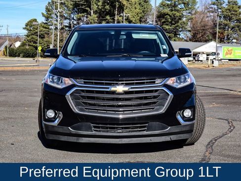 Used 2019 Chevrolet Traverse LT image 2