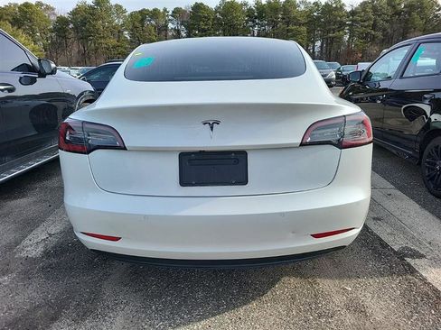 Used 2020 Tesla Model 3 Standard Range Plus image 5