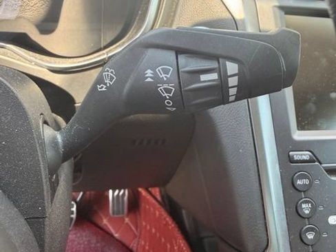 Used 2016 Ford Fusion Titanium FWD image 12