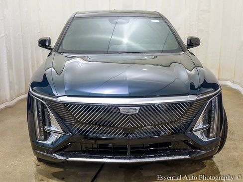 New 2025 Cadillac Lyriq Luxury image 4