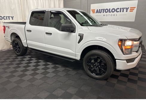 Used 2022 Ford F150 XL w/ STX Appearance Package image 2