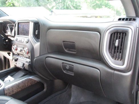 Used 2022 GMC Sierra 3500 Denali w/ Denali Ultimate Package AWD/4WD image 33