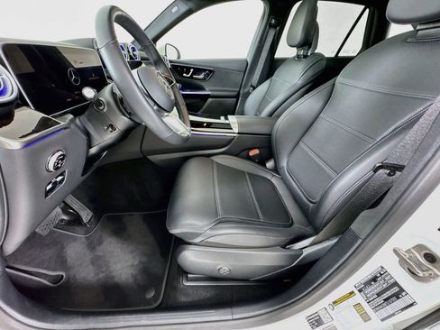 Certified 2026 Mercedes-Benz GLC 300 image 23