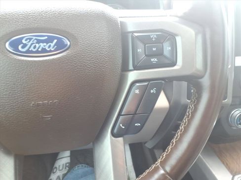 Used 2020 Ford F150 Limited image 21