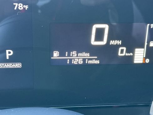 Used 2025 Nissan Kicks S image 33