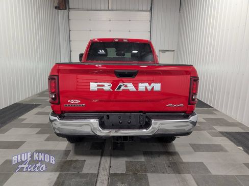 Used 2026 RAM 2500 Big Horn AWD/4WD image 4