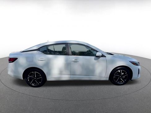 Used 2025 Nissan Sentra SV image 16