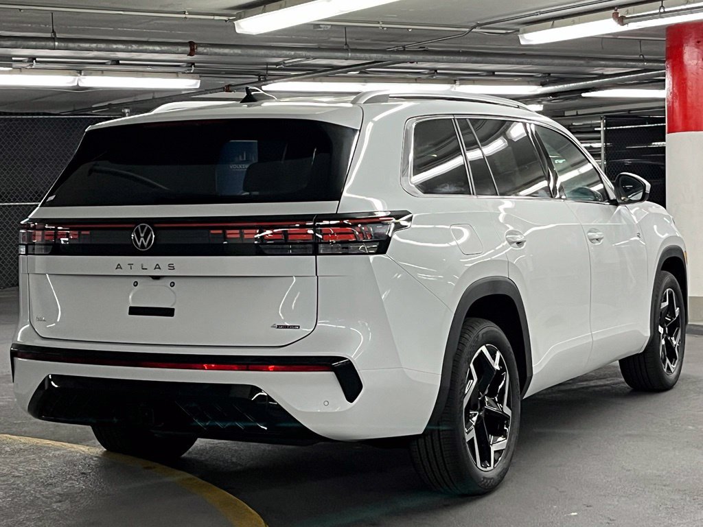 New 2027 Volkswagen Atlas SEL R-Line AWD/4WD image 5