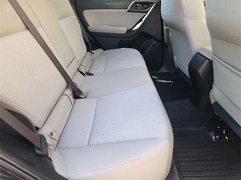 Used 2015 Subaru Forester 2.5i Premium image 25