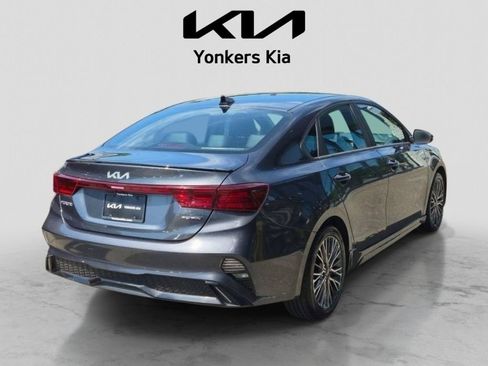 Certified 2023 Kia Forte GT-Line FWD image 6