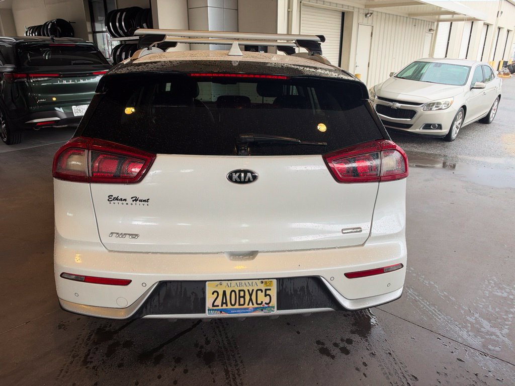 Used 2018 Kia Niro EX w/ EX Premium Package FWD image 6