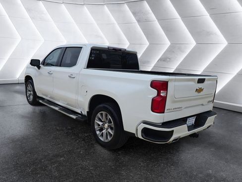 Used 2022 Chevrolet Silverado 1500 High Country w/ Technology Package image 7